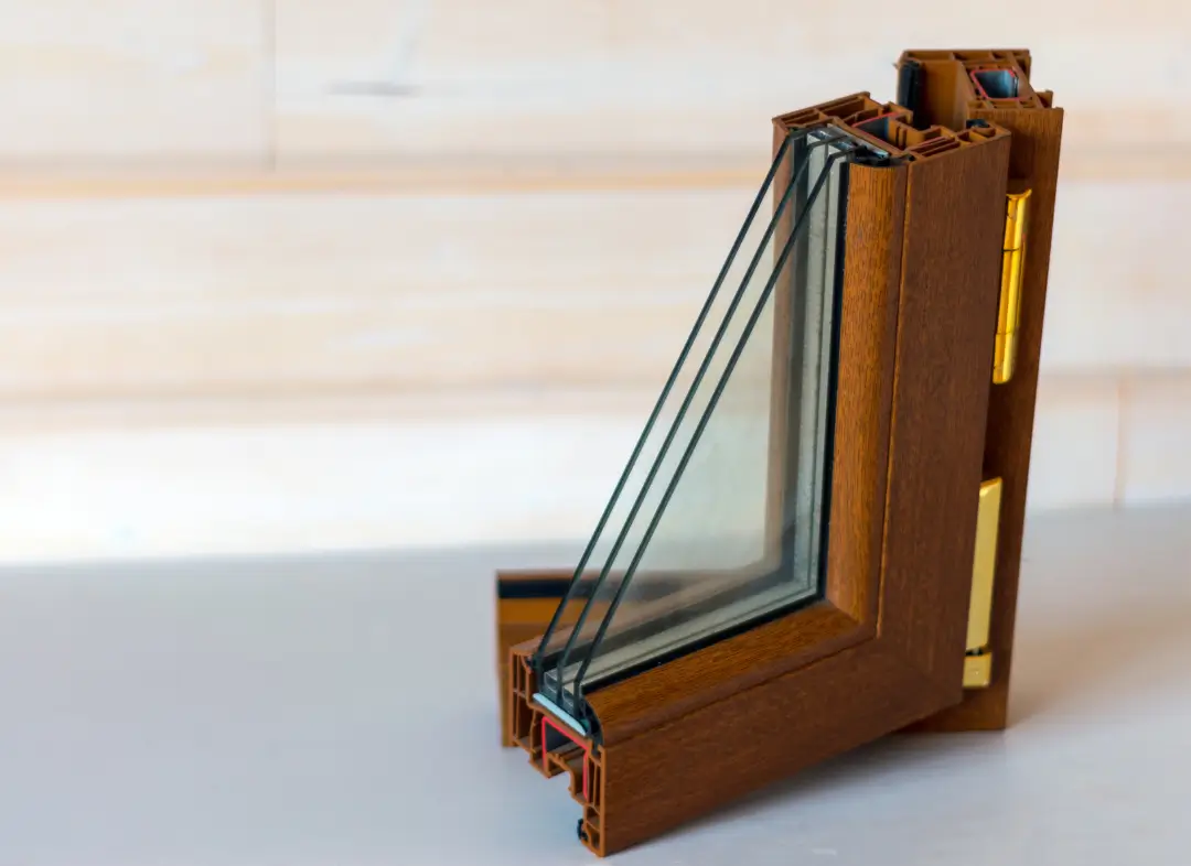 Installation de fenêtre en bois sur mesure Sathonay-Camp